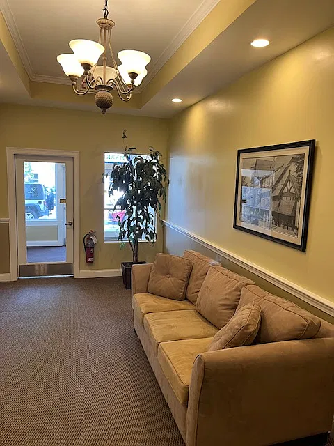 615 Main Street — Photo 4