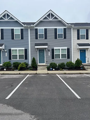 1607 Mountain Ash Ln Photo 1