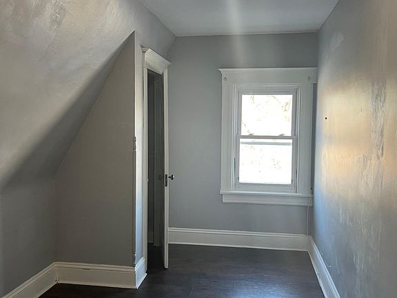 4th image of 188 Central Ave #3