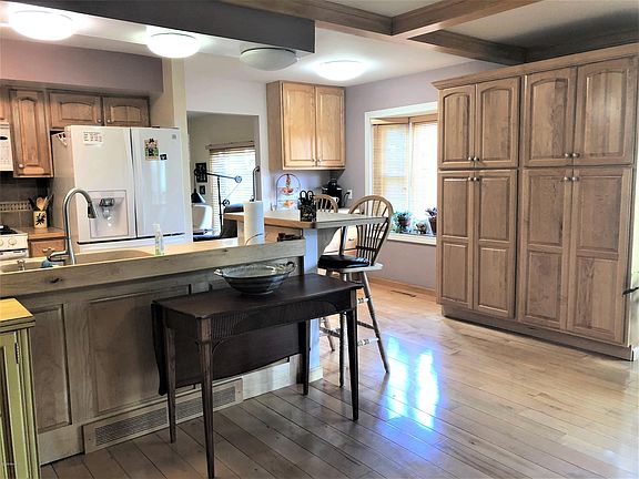4th image of 1824 Kingswood Dr