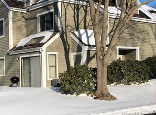 80 Country Walk #80, Shelton, CT 06484