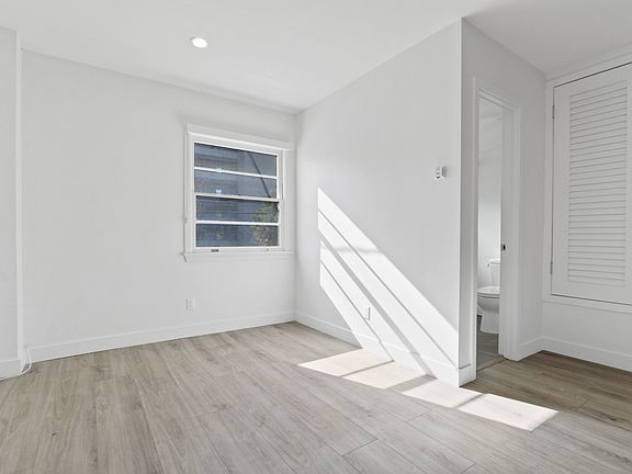 4th image of 814-818 2nd St #60476584
