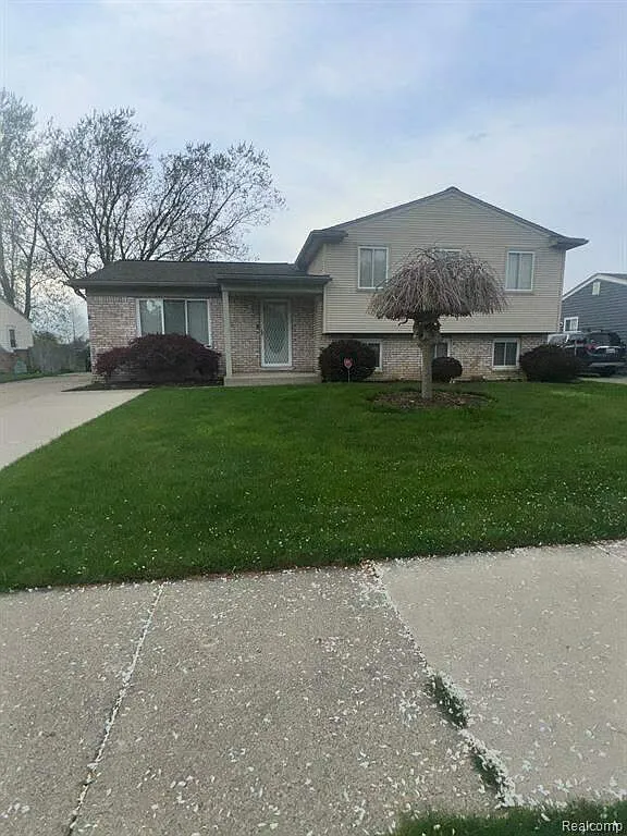 5117 Fredrick Dr photo 1
