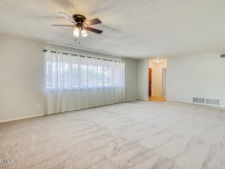 6408 Regal Ln — Photo 6