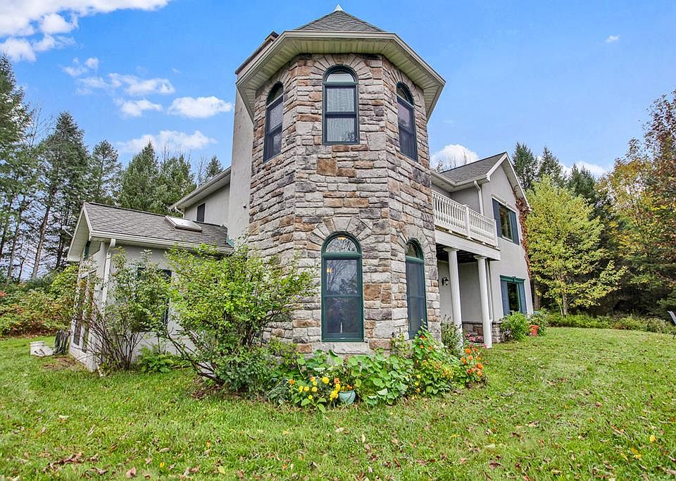 1st image of 743 Stone Rd
