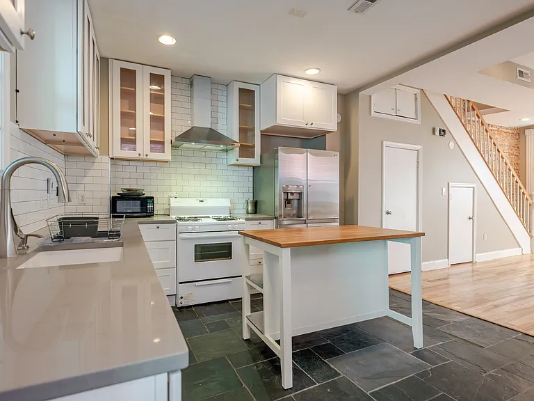 2103 13th St SE — Photo 7
