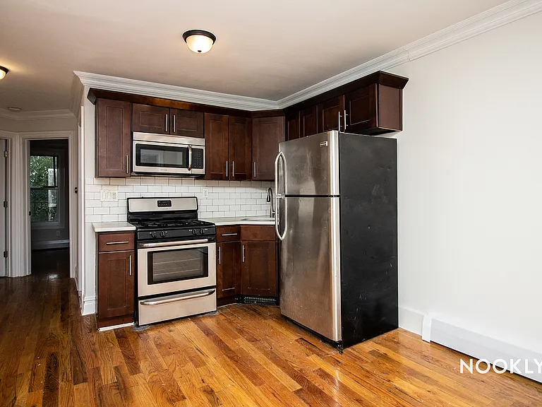 45 Albany Ave #2 — Photo 1