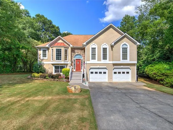 18 Foxfire Ln SW, Cartersville, GA 30120