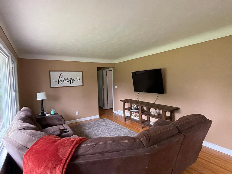 3644 Dennis Ln — Photo 6