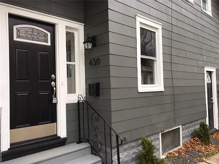 430 Lake Shore Boulevard Ext — Photo 17