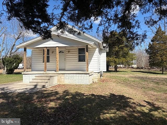 1st image of 212 W Garden Rd