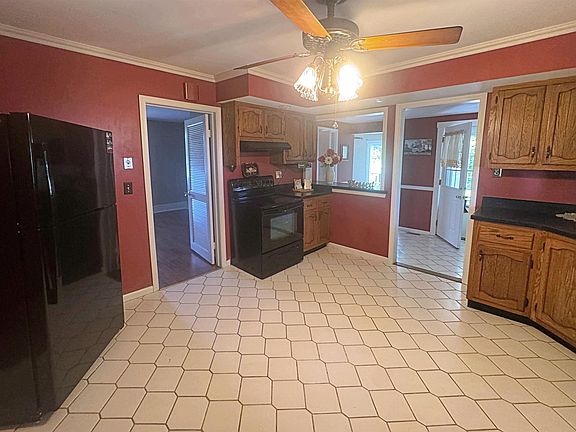 5th image of 1725 Bedford Rd