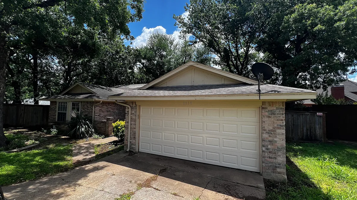 New Garage Door - 2114 Holt Rd