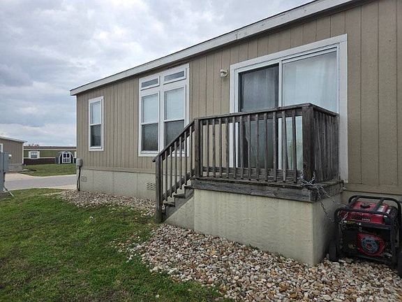 3rd image of 12541 Dessau Rd #844