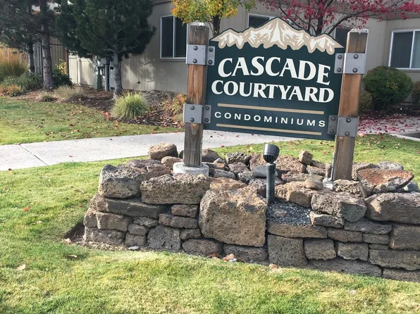 367 SE Cleveland Ave APT 14, Bend, OR 97702