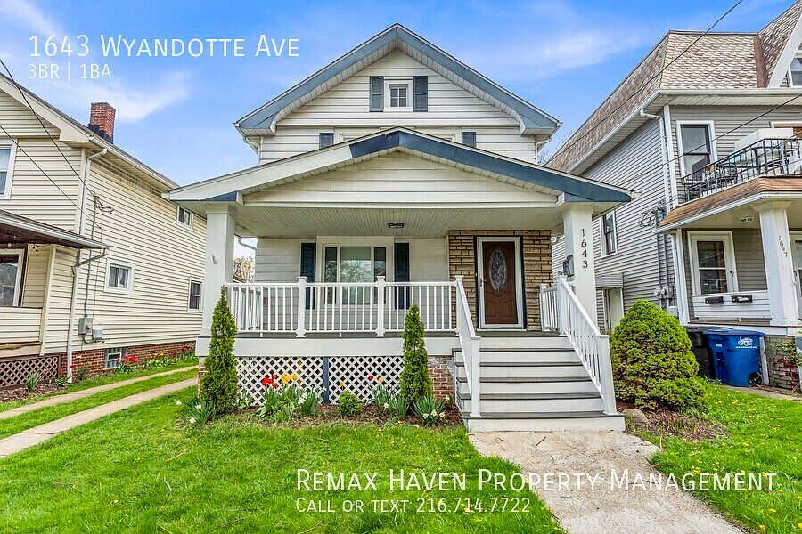 1st image of 1643 Wyandotte Ave