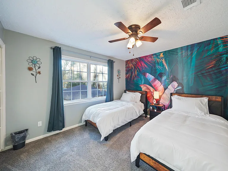 27403 Caperidge Dr — Photo 8
