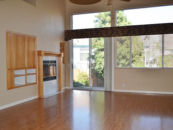 5th image of 1398 Linfield Dr