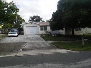 124 S Robbins Dr, West Palm Beach, FL 33409