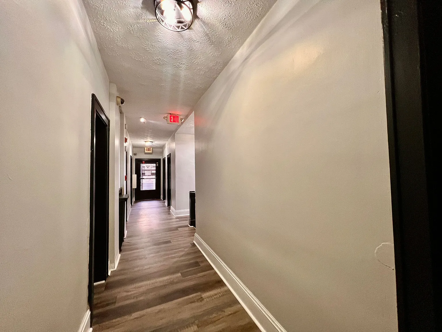 Brooklyn Manor — Photo 3