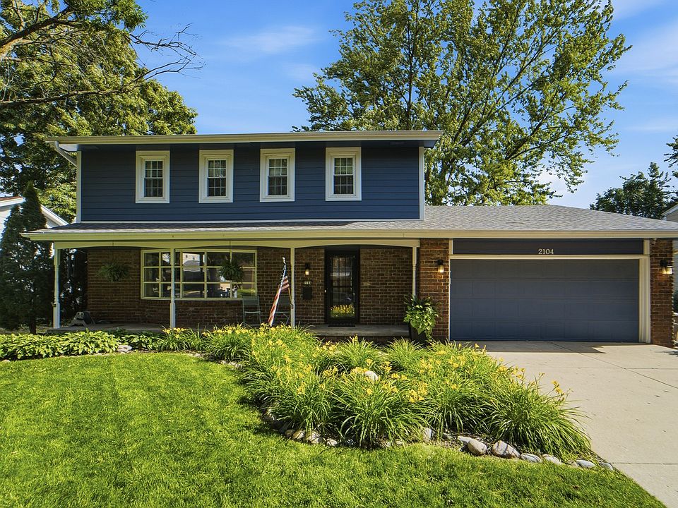 1st image of 2104 Meadow Brook Dr