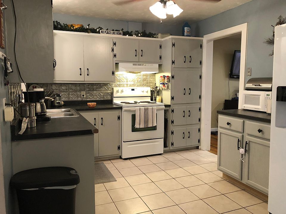 1st image of 7617 Lillian Ave