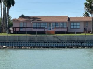 922 N Shore Dr, Port Isabel, TX 78578