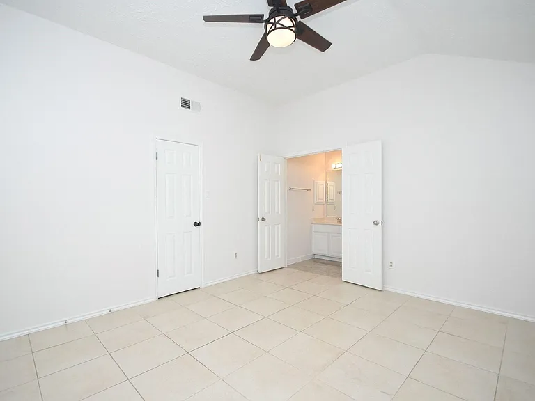 2303 Old Dixie Dr — Photo 27