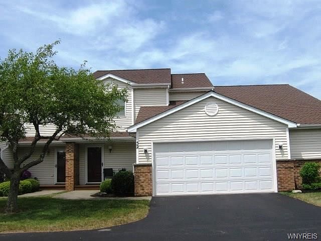 1st image of 52 Hastings Dr