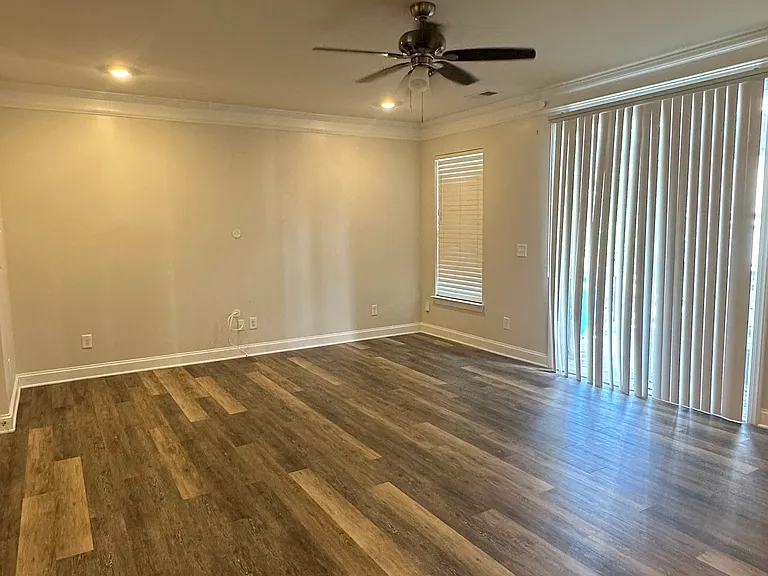 10448 Glenmere Creek Cir — Photo 4