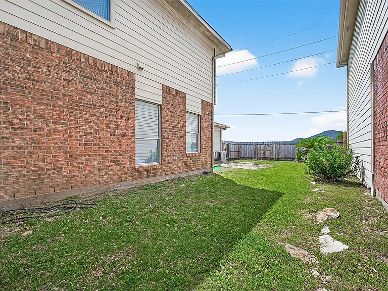 4018 Timber Cor — Photo 32