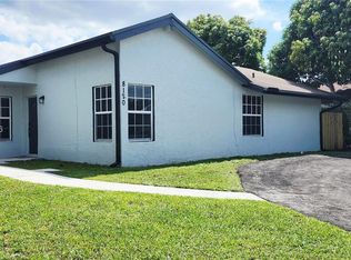 8120 SW 4th Ct, North Lauderdale, FL 33068