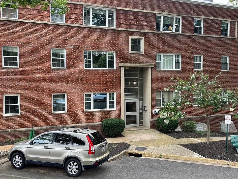 2nd image of 1311 N Ode St Unit 1-604