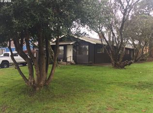 1221 N Knott St, Coquille, OR 97423