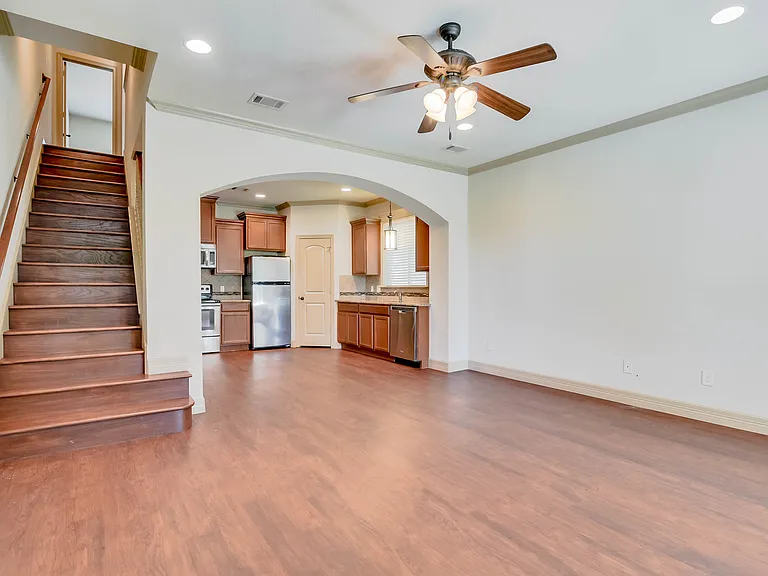 3236 McCart Ave — Photo 5