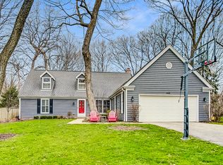 4308 Oaksbury Ln, Rolling Meadows, IL