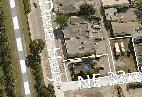 4th image of 3299 N Dixie Hwy