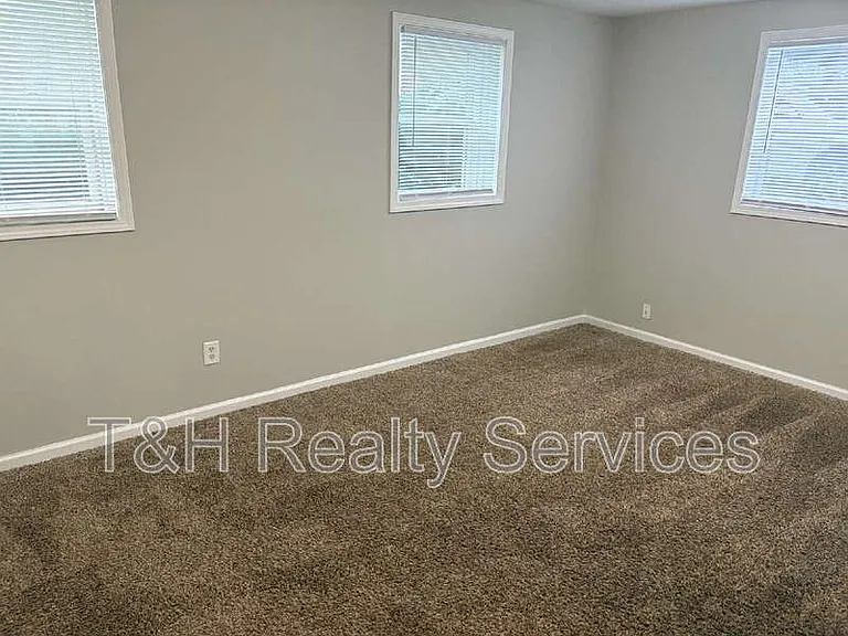 8513 E 37th Pl — Photo 20