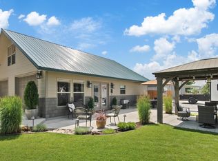 15 Guinevere Dr, Usk, WA 99180