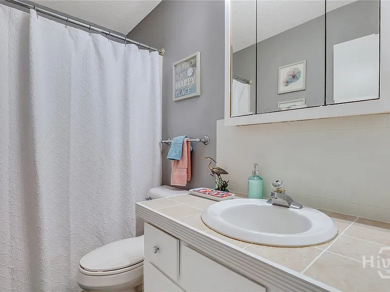 10 Wyckfield Ct — Photo 16