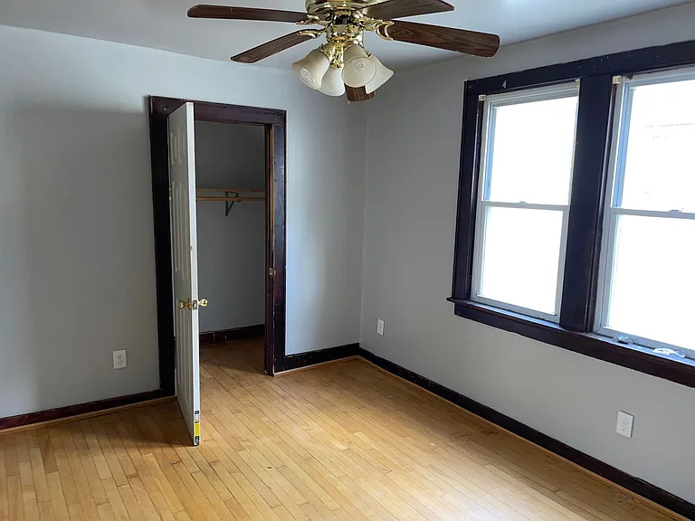 3338A N Richards St — Photo 4