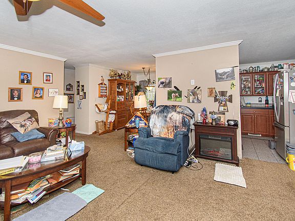 4th image of 162 Mountain Laurel Way NE