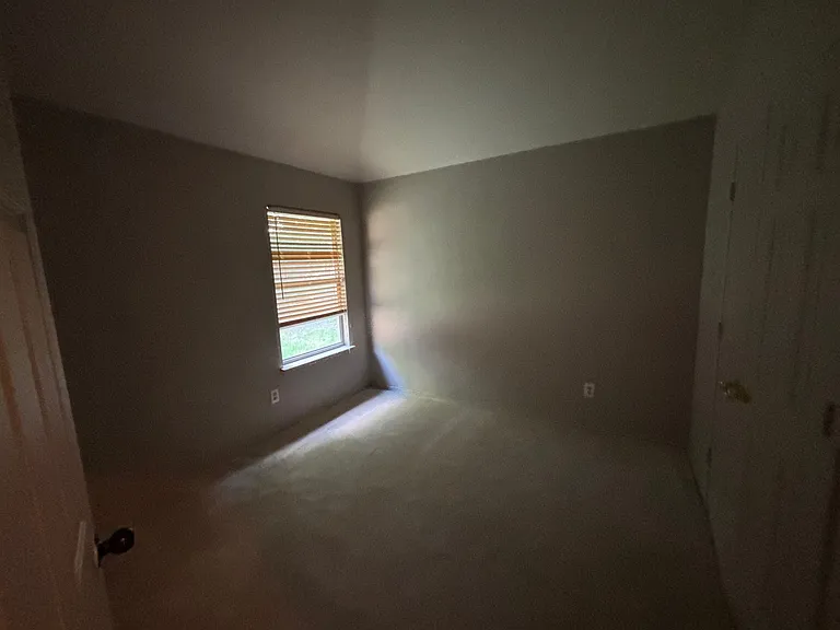 9323 Vernon Ct — Photo 13