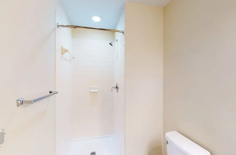 720 Barnes St NE — Photo 35