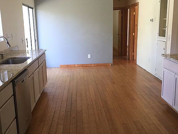 5th image of 120 Majestic Ct
