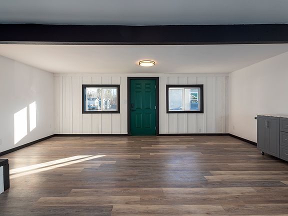 3rd image of 12585 Highway 75 N Cabin 3