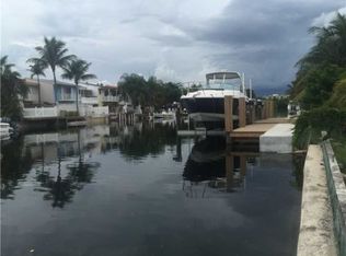 2006 NE 124th St, North Miami, FL 33181