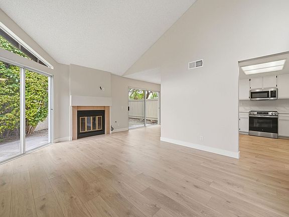 2nd image of 363 Stanford Ct