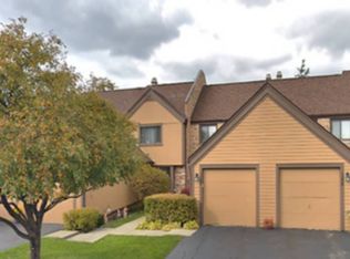 1328 Fairfax Ln, Buffalo Grove, IL 60089