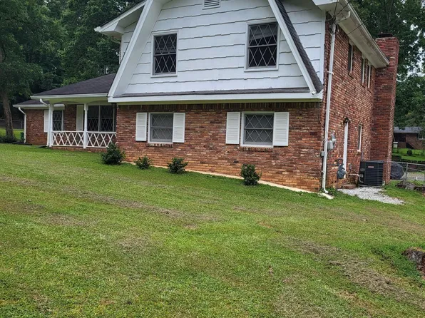 3211 Rockview Dr, Lithonia, GA 30038